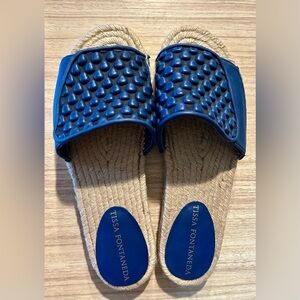 Designer Tissa Fontaneda Blue Textured Women's Sandals Size 39 (EU) US size 9